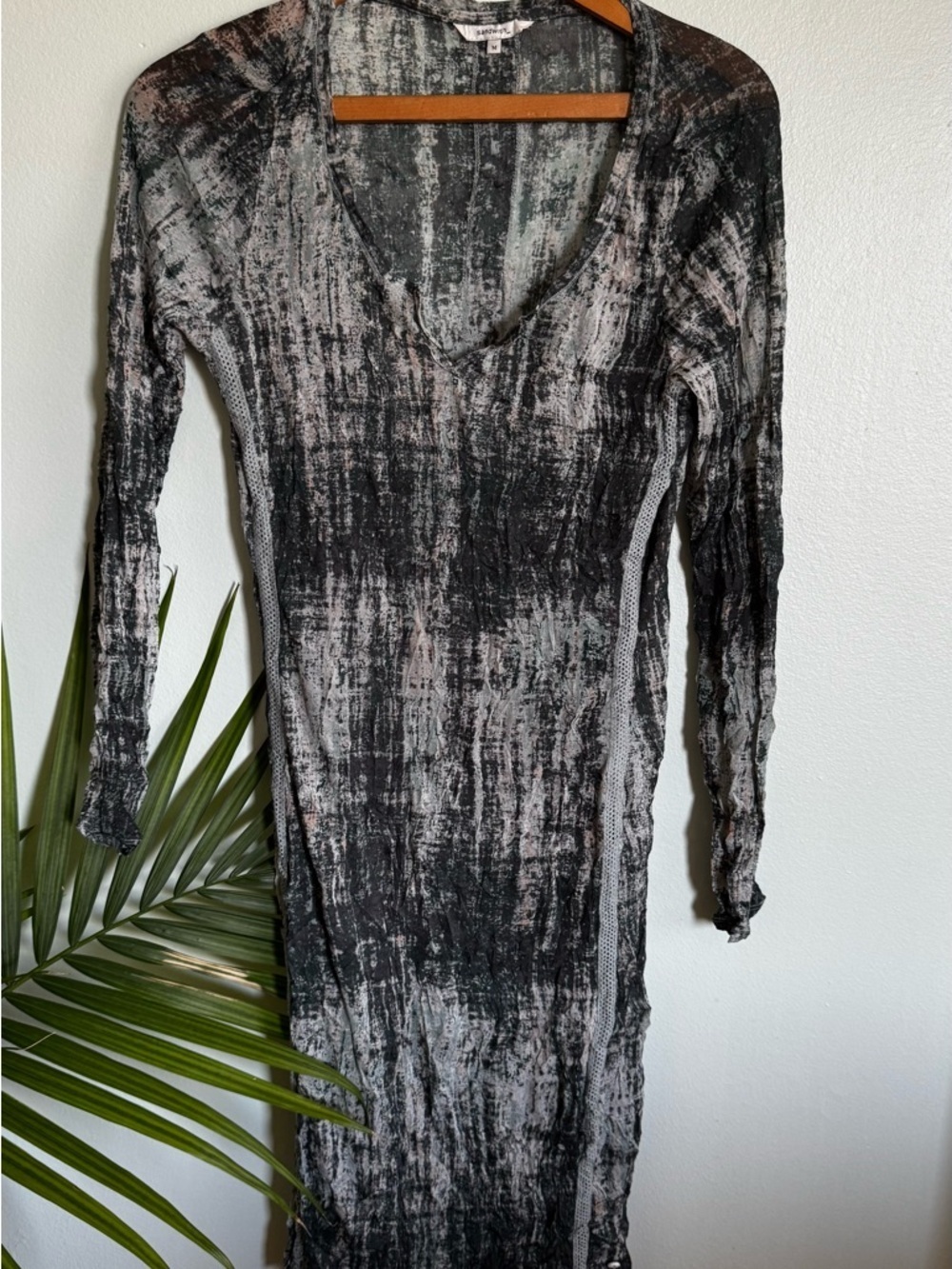 Long Sleeve Black and Gray Textured V-Neck Dress